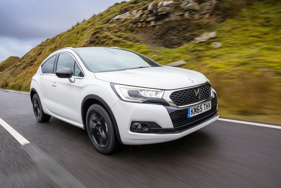  DS 4 Crossback 2015 года  (UK) (фото 6 из 22)